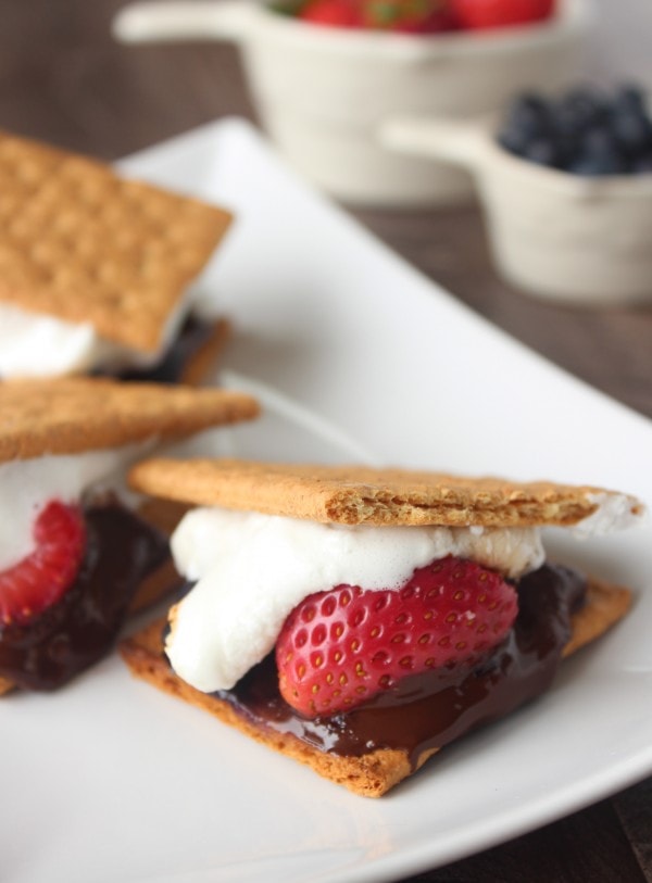 Grilled Berry Smores Recipe