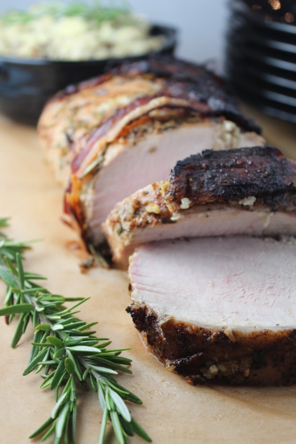 rosemary pork tenderloin, balsamic rosemary pork tenderloin, paleo pork tenderloin, bacon wrapped pork tenderloin, bacon wrapped herb crusted pork tenderloin, recipes, paleo, herb crusted pork recipe