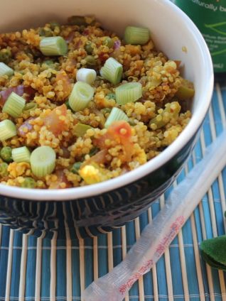 Curry fried rice, curry quinoa, curry fried quinoa, fried rice with quinoa, vegetable curry quinoa, Asian curry quinoa, recipes, food, vegetarian curry quinoa, healthy quinoa recipe