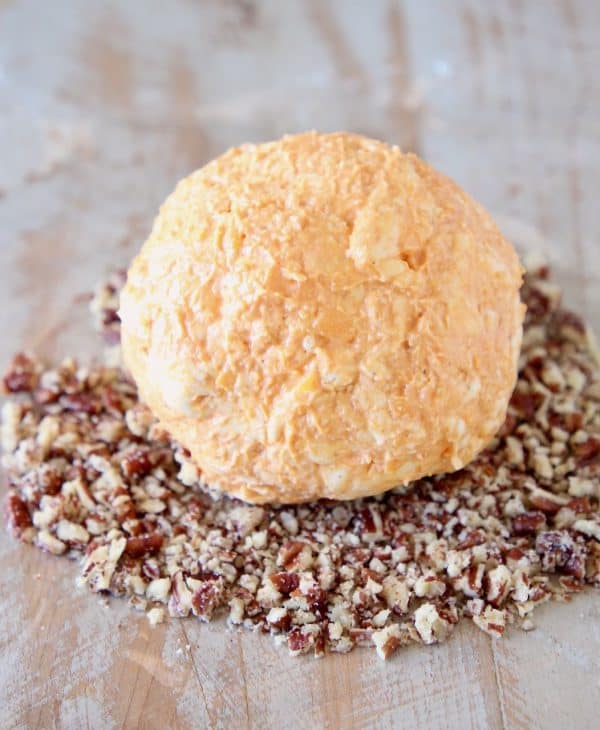 Buffalo Cheddar Cream Cheese Ball Recipe