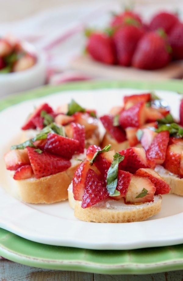 Strawberry Bruschetta 10 Minute Recipe 9781