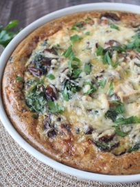 Spinach Mushroom Quiche with Stuffing Crust