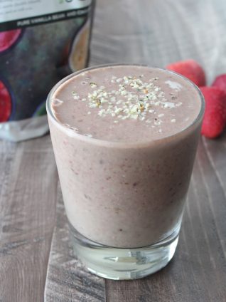 Energy Boosting Vegan Berry Banana Smoothie