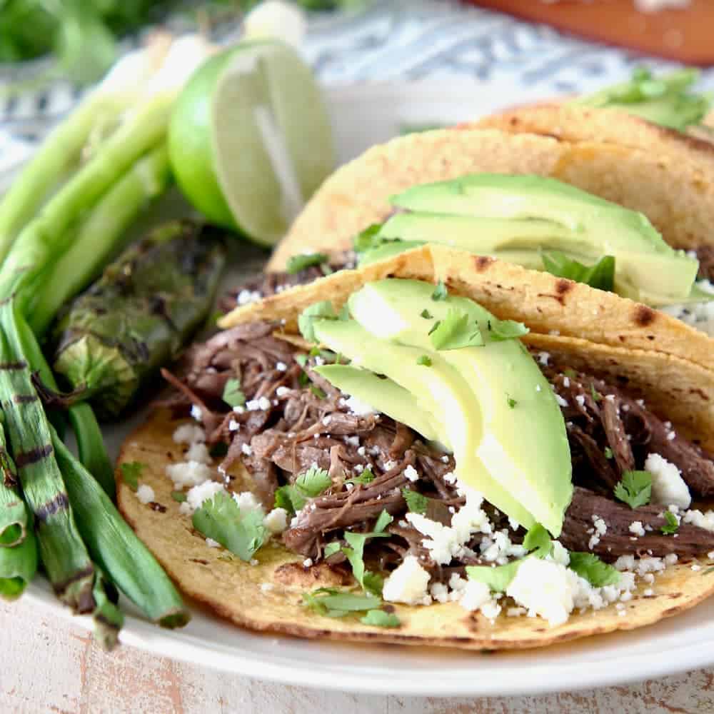 Tacos de Barbacoa (EASY Crock Pot Recipe)