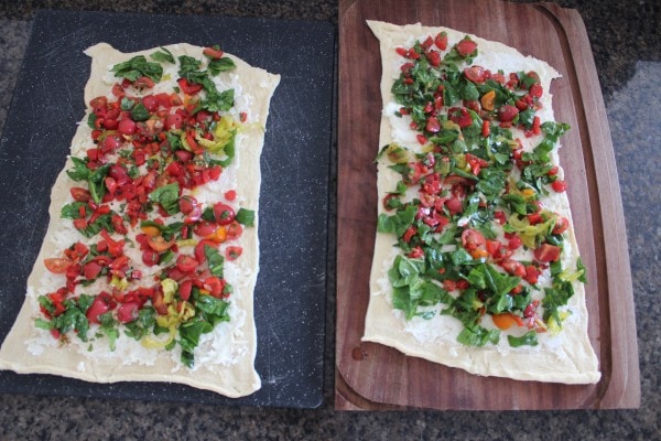 Cheesy Veggie Pizza Rolls Recipe