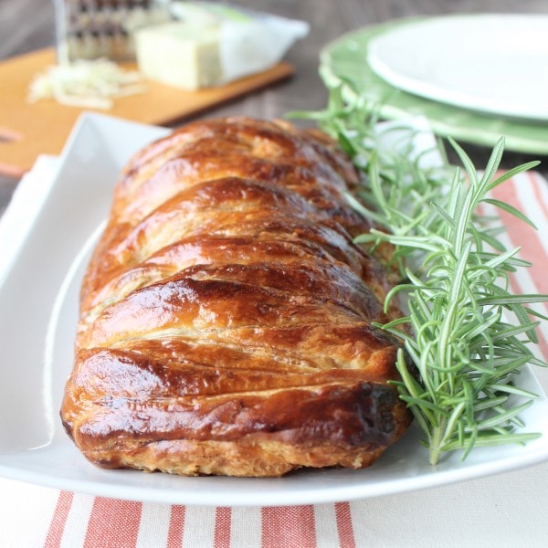 This vegetarian spinach puff pastry recipe is filled with sauteed mushrooms, spinach, and cheddar cheese. Perfect as an appetizer or meatless Monday dinner!