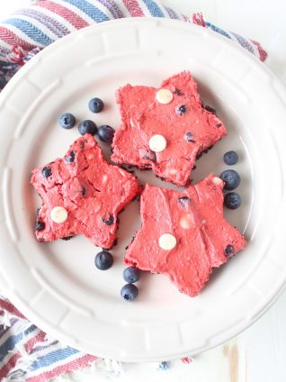 Frozen Red Velvet Cheesecake Star Bars