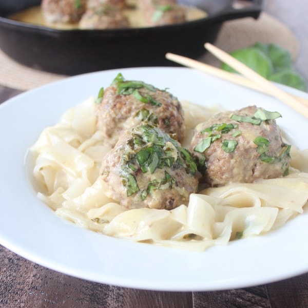 Asian Meatballs in Thai Green Curry Sauce