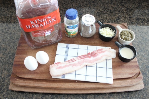 Pesto Bacon and Egg Breakfast Sandwich Ingredients