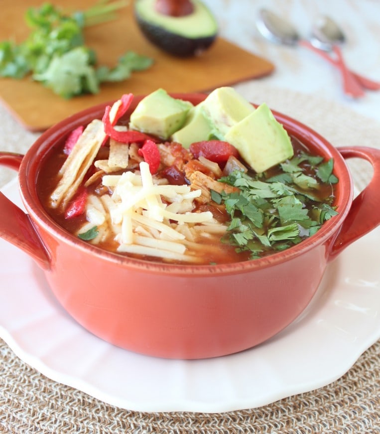 Slow Cooker Chipotle Chicken Tortilla Soup Recipe