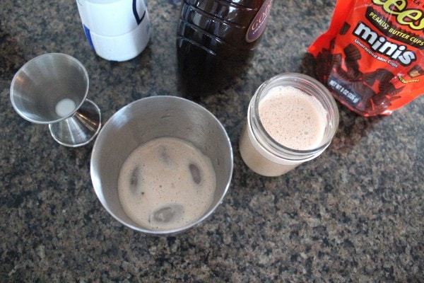 Reese's Peanut Butter Cup Martini Recipe