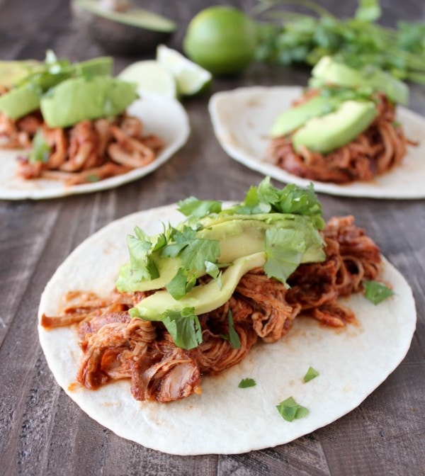 Slow Cooker Sriracha Honey Pulled Pork Tacos