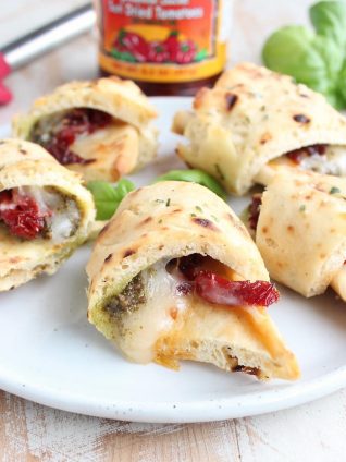 Naan Pizza Rolls