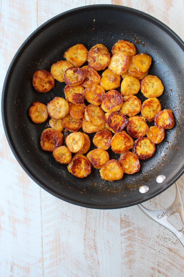 Give your pancakes a sweet taste of the Caribbean, with this delicious & easy 20 minute recipe for Caramelized Plantain Pancakes!