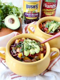 Fajita veggies, chili beans and fire roasted tomatoes create the most delicious vegetarian chili recipe, made in under 30 minutes!