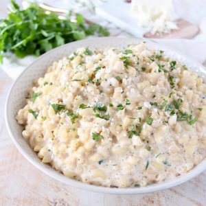 Mexican Street Corn is taken off the cob and tossed into this incredible mac and cheese recipe, which can be served as a side dish or vegetarian entree.