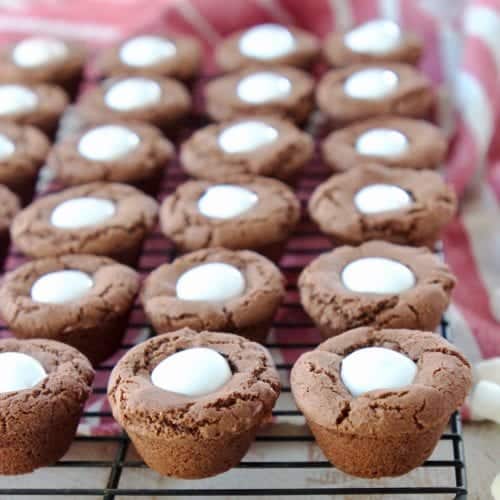 Hot Chocolate Cookie Cups with Marshmallow Creme