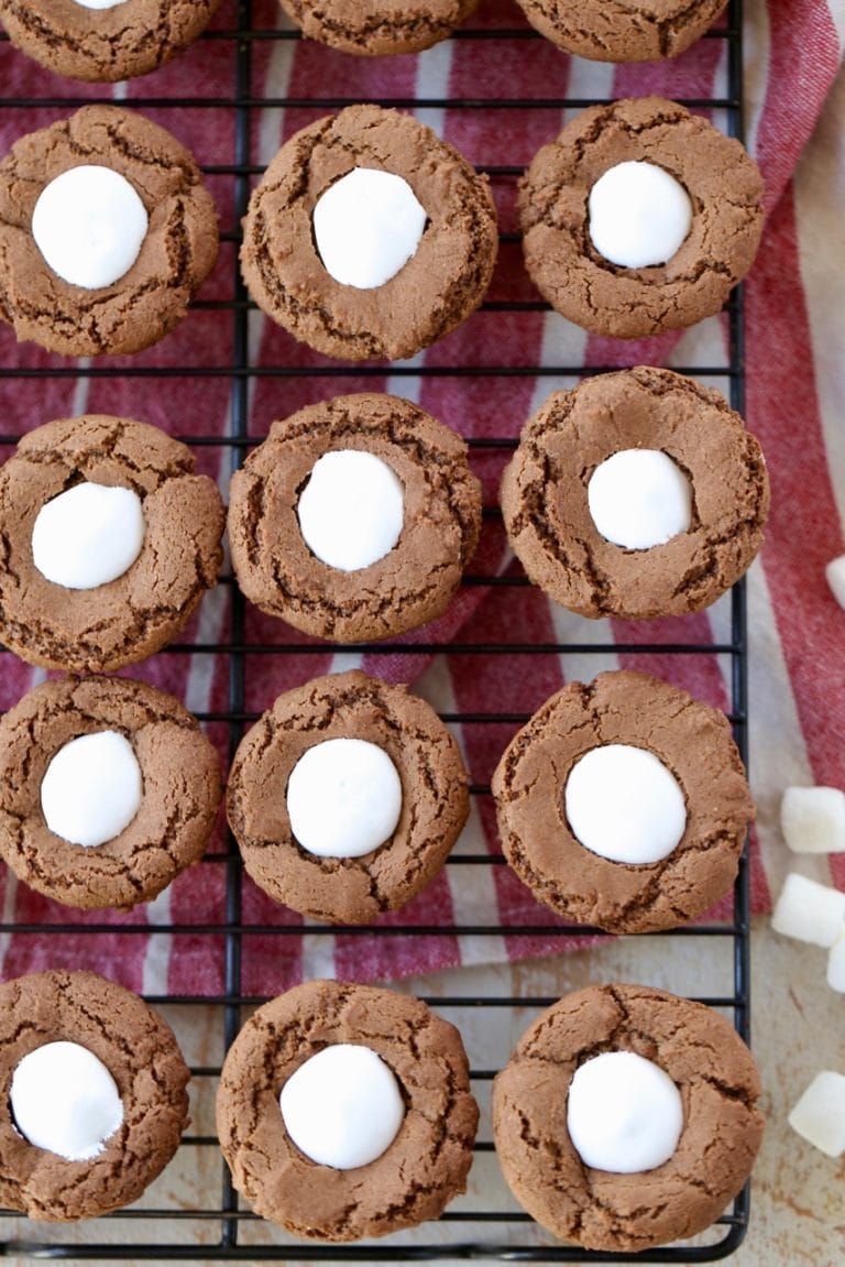 Hot Chocolate Cookie Cups with Marshmallow Creme