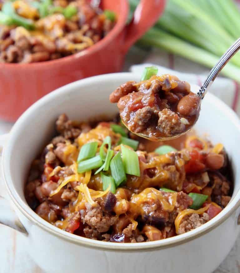 Quick & Easy Gluten Free Chili - WhitneyBond.com