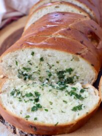 cropped-garlic-bread-12.jpg