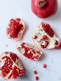 cropped-how-to-cut-pomegranate-7.jpg