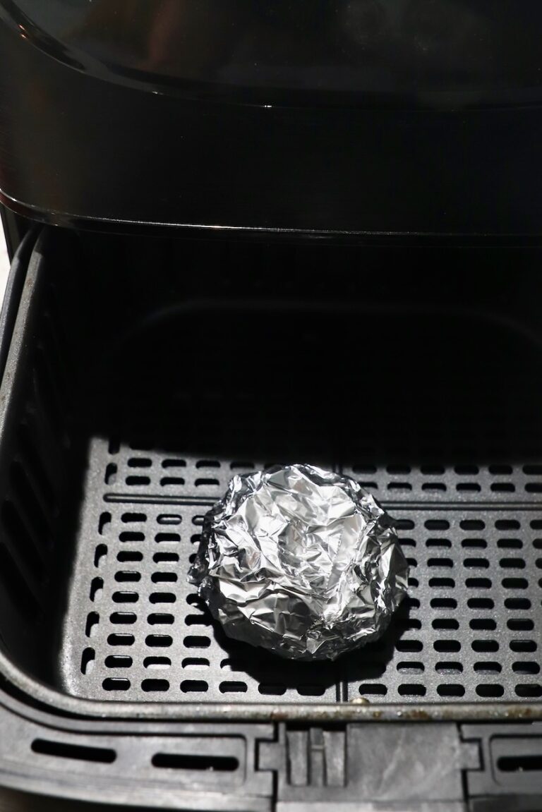 Roasted Garlic (in the Oven or Air Fryer)