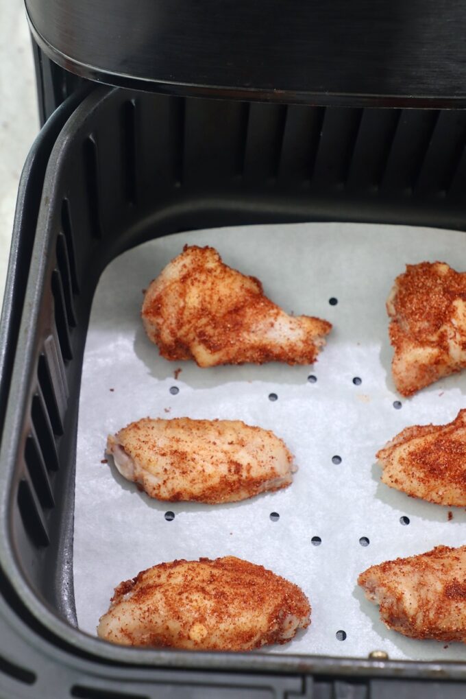 seasoned chicken wings in air fryer