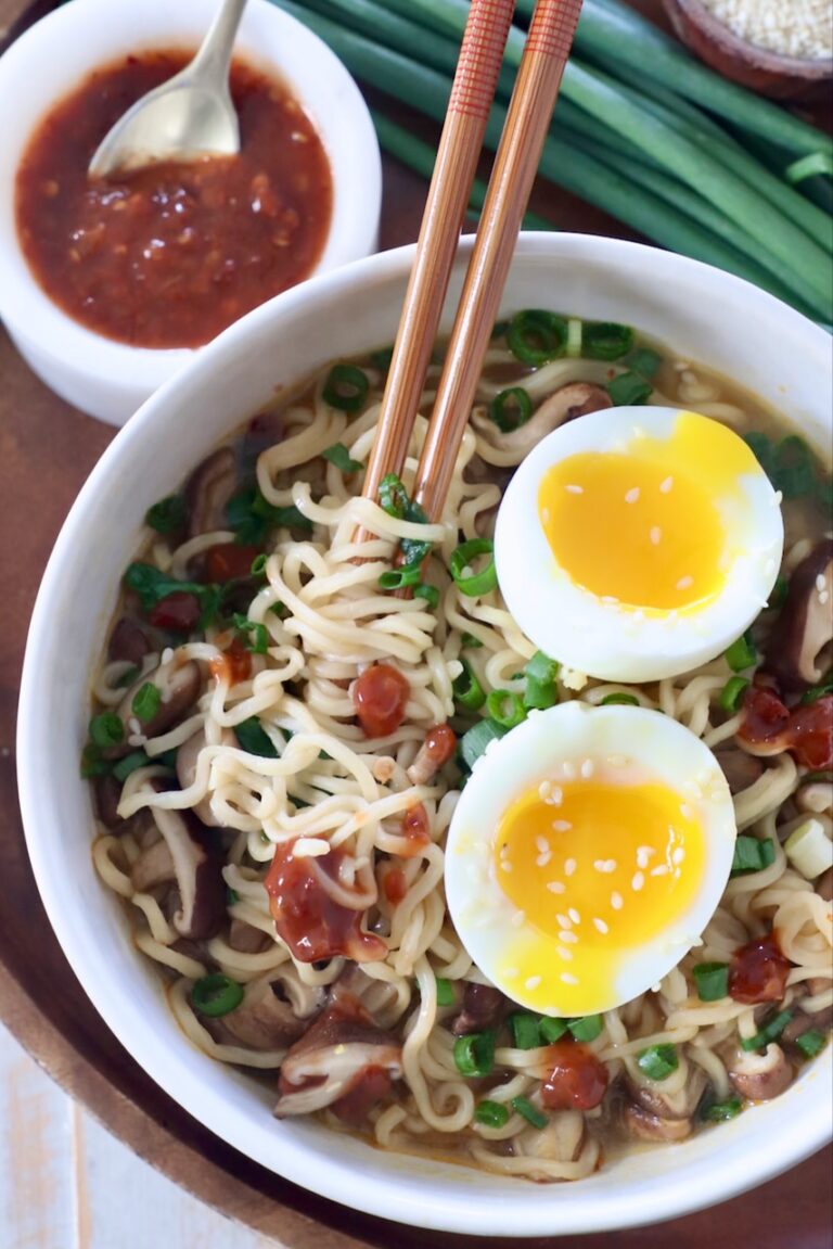 Easy Vegetarian Ramen Recipe