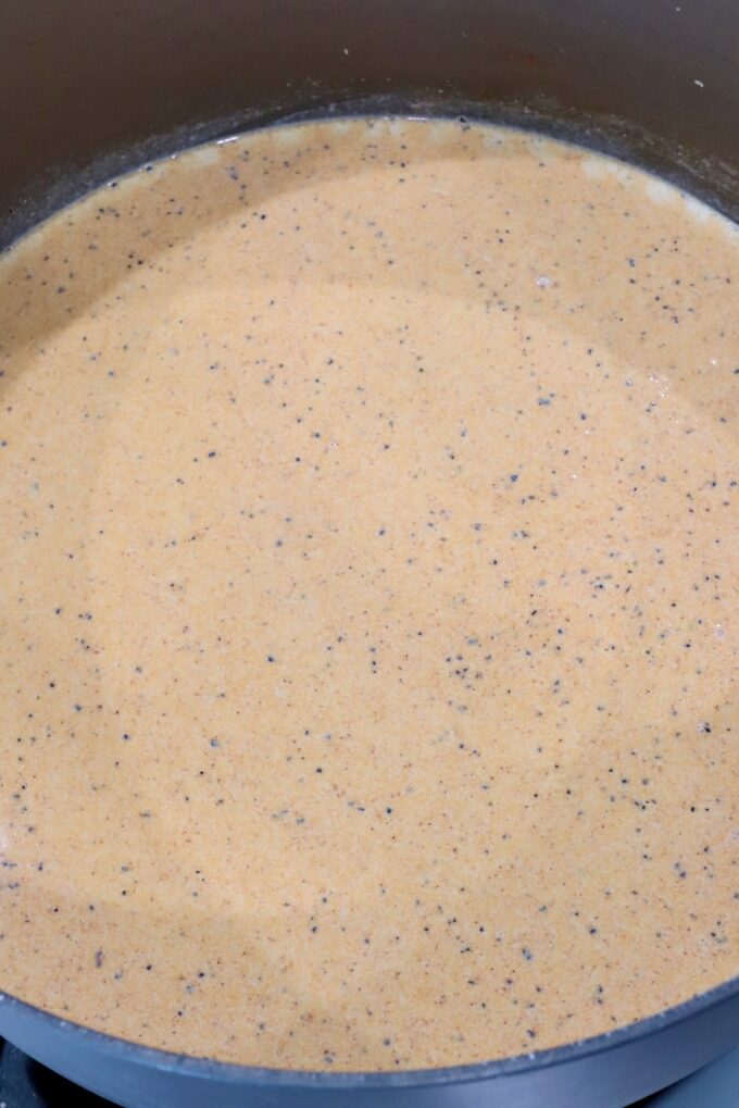 seasoned cream sauce in large pan