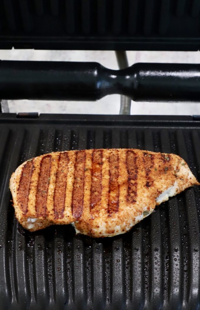 grilled chicken breast on grill pan