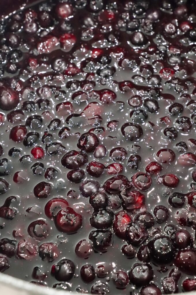 blueberry pie filling in large pan