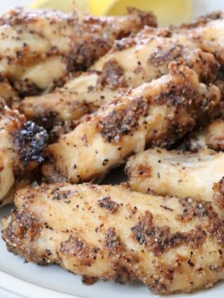 cooked chicken wings on a plate